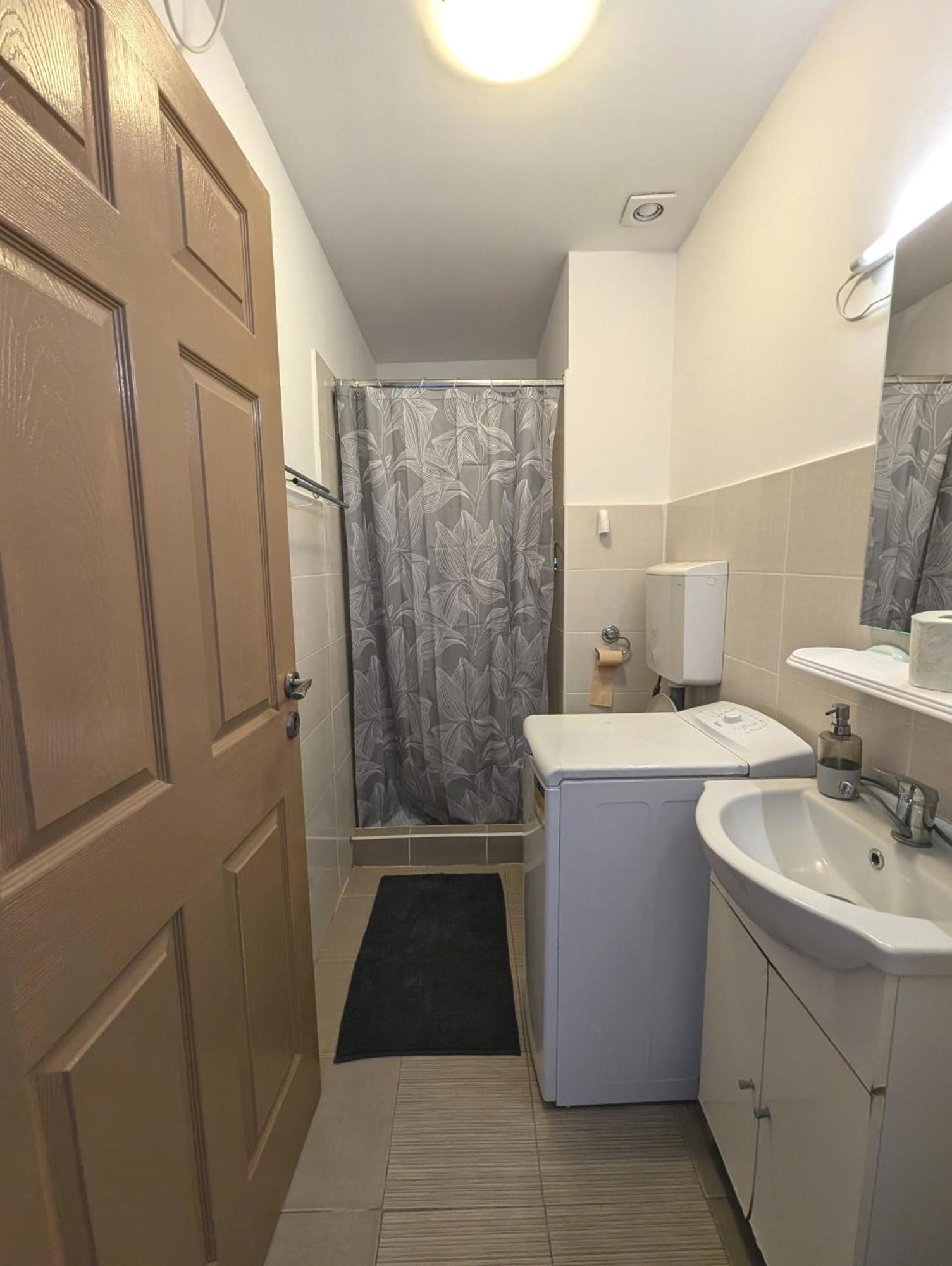 Sandor Central Studio Apartment Targu Mures Exterior photo